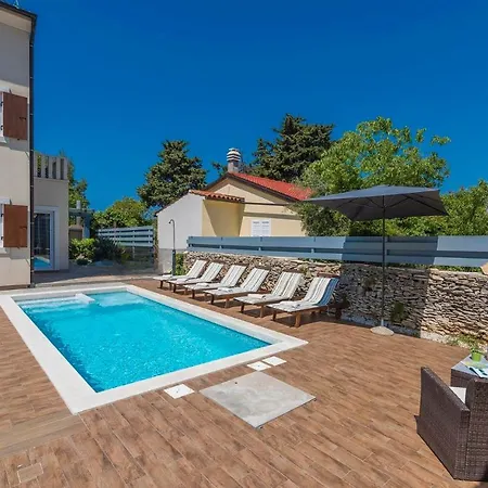 Nocciola With Sea View, Private Pool And Sauna Villa *