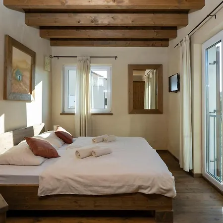 Nocciola With Sea View, Private Pool And Sauna Villa