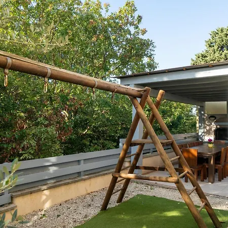 Nocciola With Sea View, Private Pool And Sauna Villa