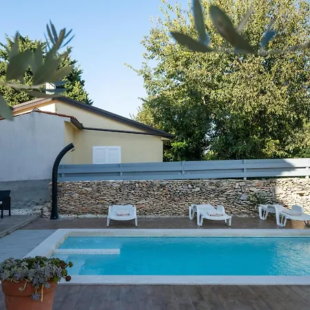 Villa Nocciola With Sea View, Private Pool And Sauna