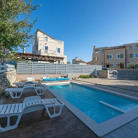 Villa Nocciola With Sea View, Private Pool And Sauna *