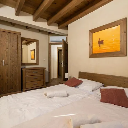 Villa Nocciola With Sea View, Private Pool And Sauna