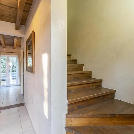 Nocciola With Sea View, Private Pool And Sauna Villa *