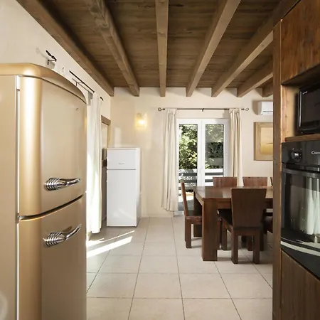 Nocciola With Sea View, Private Pool And Sauna Villa *