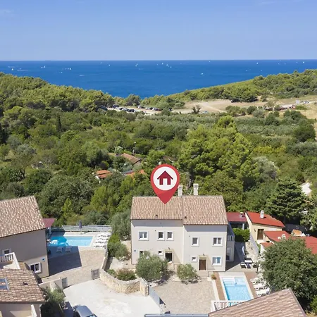 Nocciola With Sea View, Private Pool And Sauna Villa *
