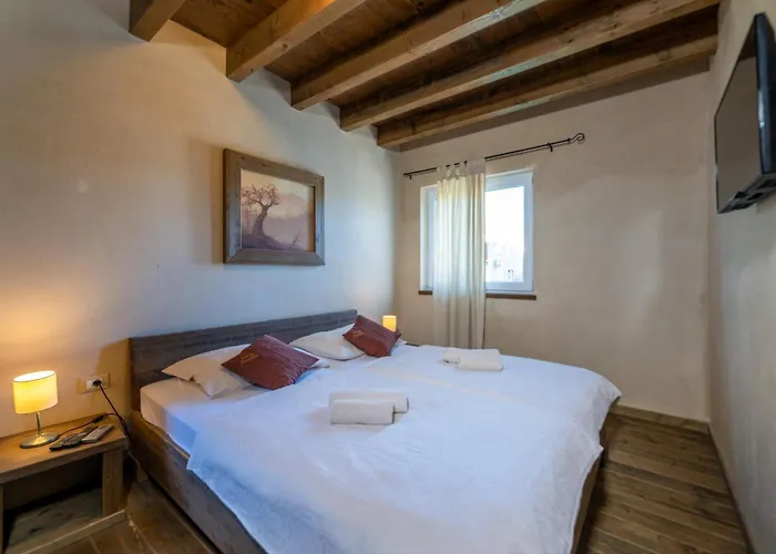 Vila Nocciola With Sea View, Private Pool And Sauna *