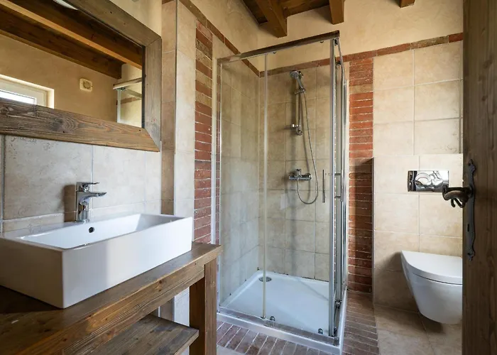 Vila Nocciola With Sea View, Private Pool And Sauna Premantura