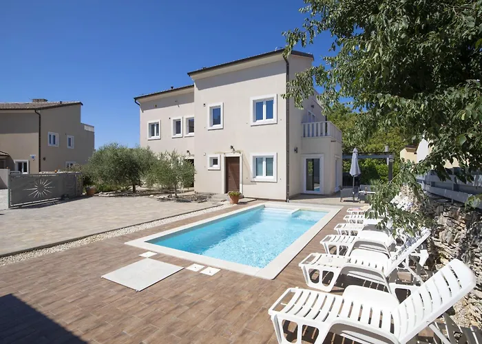 Nocciola With Sea View, Private Pool And Sauna Vila